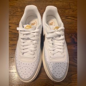 Nike Air Force 1/ NEW/ no tags